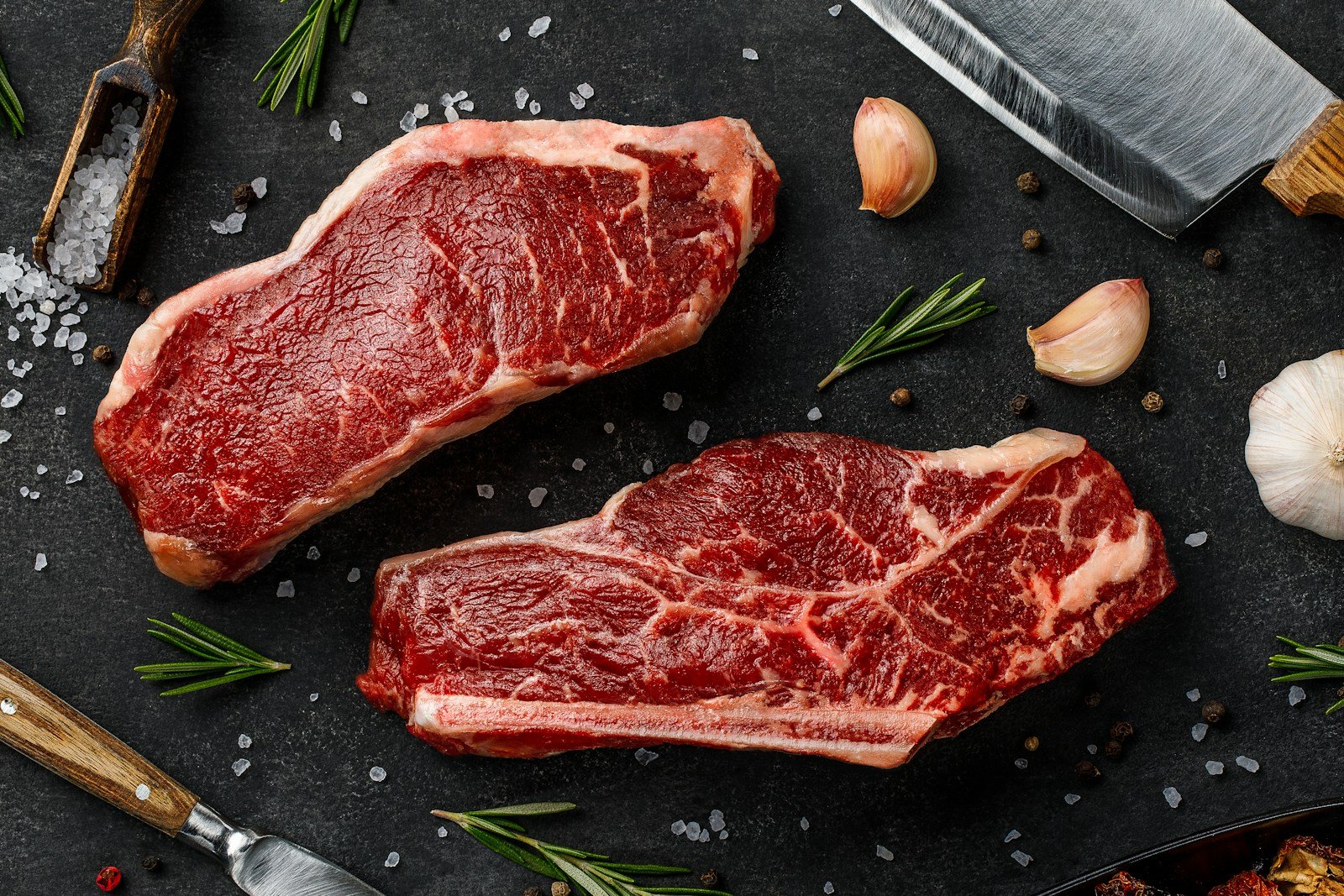 Ribeye vs New York Strip: Which Steak Is Better for Flavor and Tenderness?